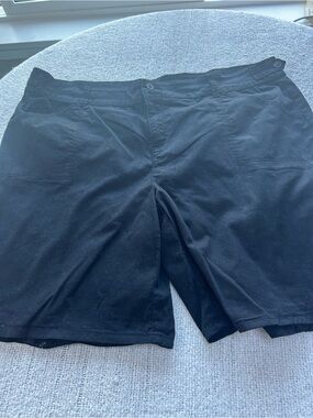 Ricki’s size 18  Black 98% cotton Shorts- new or like new